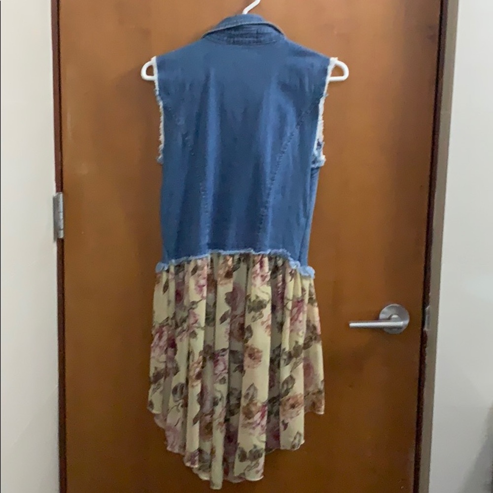 Dress - Picture 2 of 2